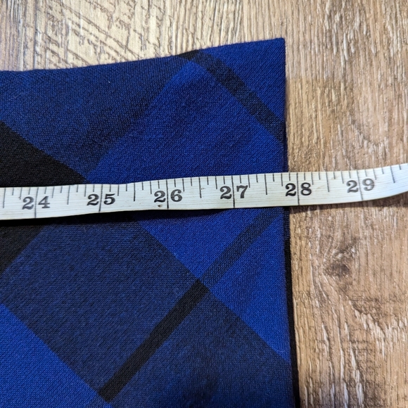 Le Château| Black and Blue Checkered Pencil Skirt - Picture 5 of 6